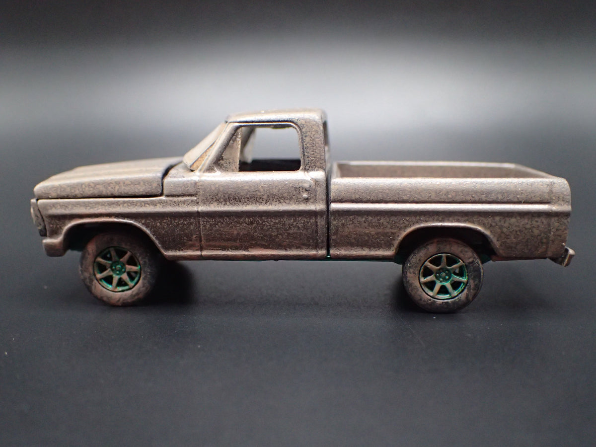 1970 70 FORD F100 SHORT BED PICKUP TRUCK MUDDY CUSTOM 1/64 DIECAST CAR