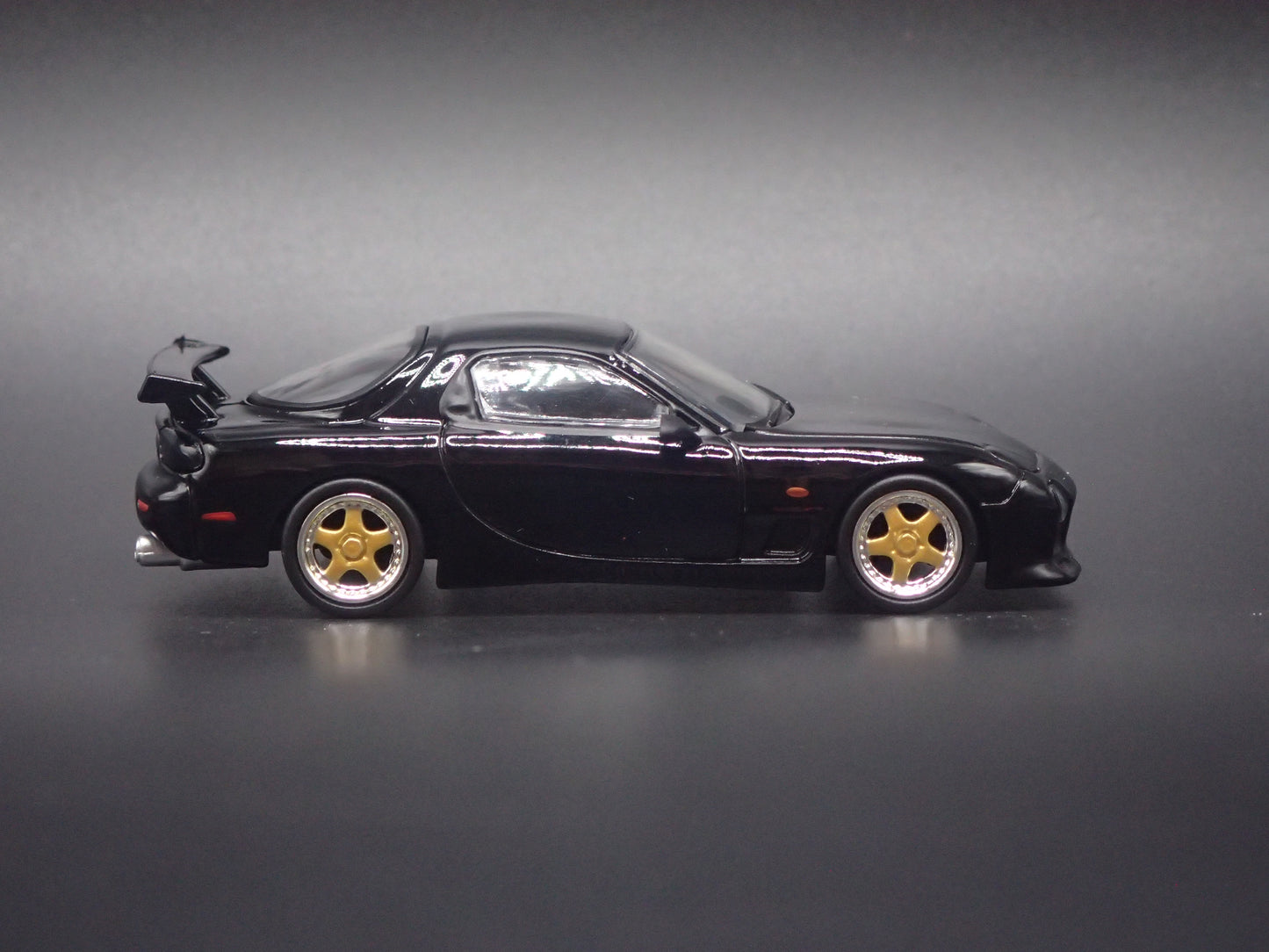 MAZDA RX7 FD3S MAZDASPEED JDM A SPEC WHITE 1:64 SCALE DIORAMA DIECAST MODEL CAR