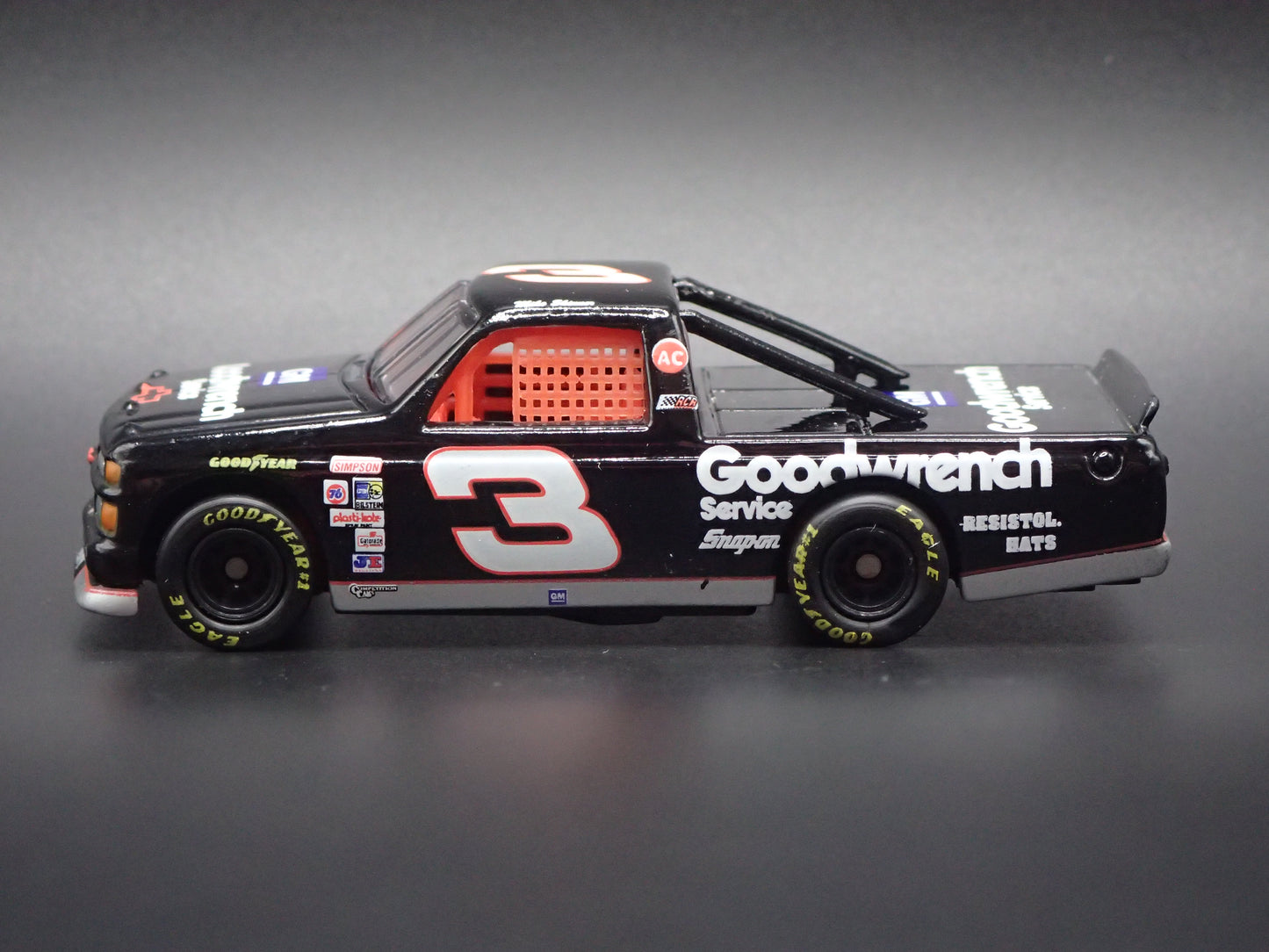 1995 CHEVY SILVERADO #3 MIKE SKINNER GOODWRENCH NASCAR TRUCK 1:64 DIECAST CAR