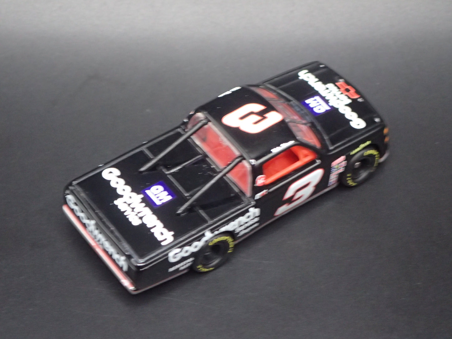 1995 CHEVY SILVERADO #3 MIKE SKINNER GOODWRENCH NASCAR TRUCK 1:64 DIECAST CAR