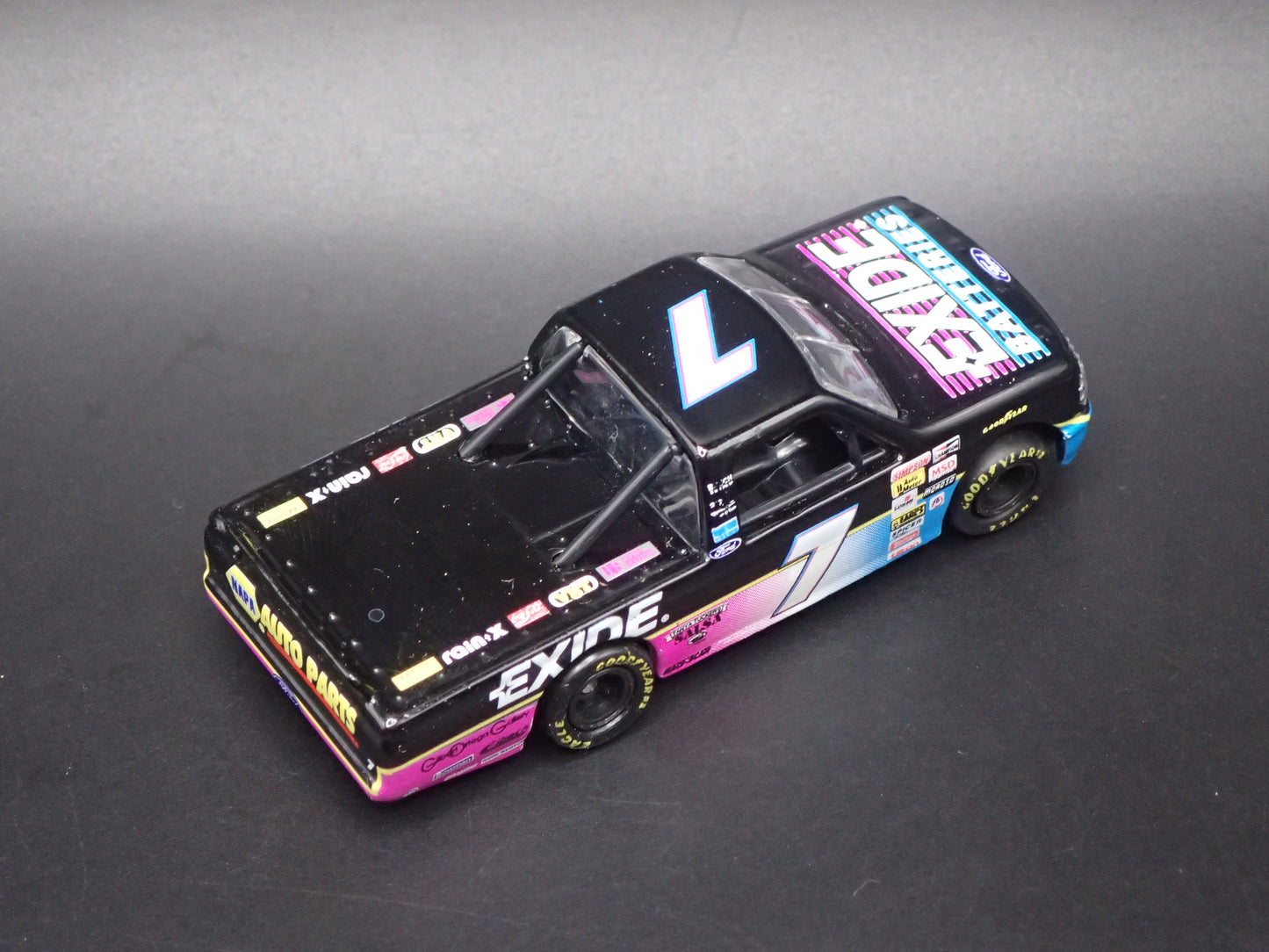 1995 95 FORD F150 #7 GEOFF BODINE EXIDE NASCAR TRUCK 1:64 DIECAST CAR
