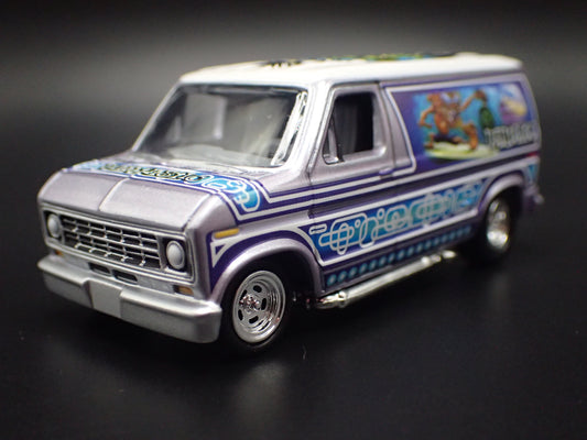 1975-1991 FORD ECONOLINE 150 VAN CLUB WAGON 1:64 SCALE DIORAMA DIECAST MODEL CAR