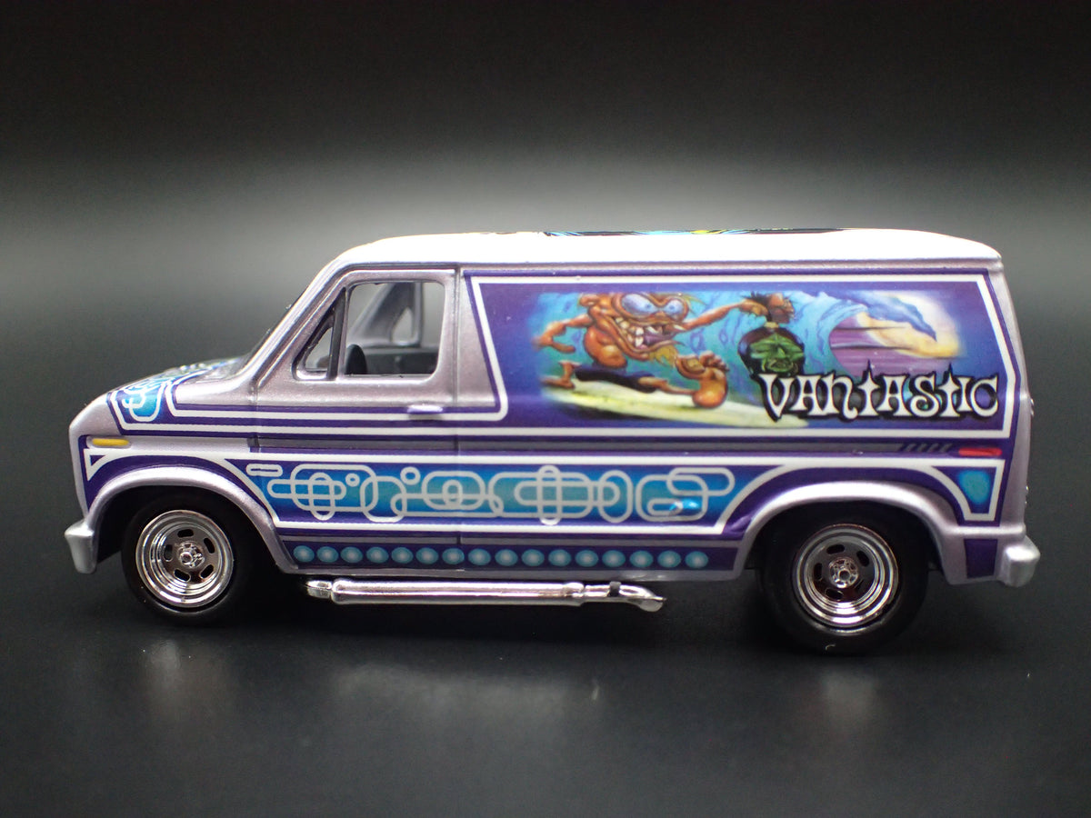 1975-1991 FORD ECONOLINE 150 VAN CLUB WAGON 1:64 SCALE DIORAMA DIECAST MODEL CAR
