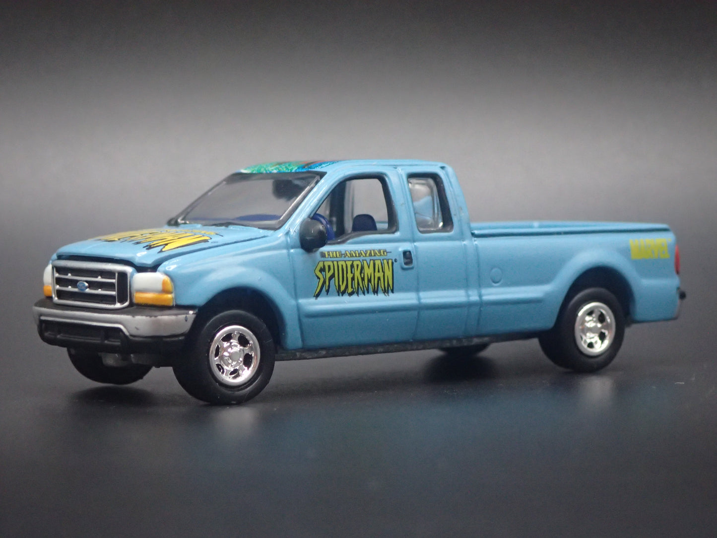 1999-2007 FORD F250 4X4 SUPER CAB PICKUP TRUCK SPIDERMAN 1:64 SCALE DIECAST MODEL CAR