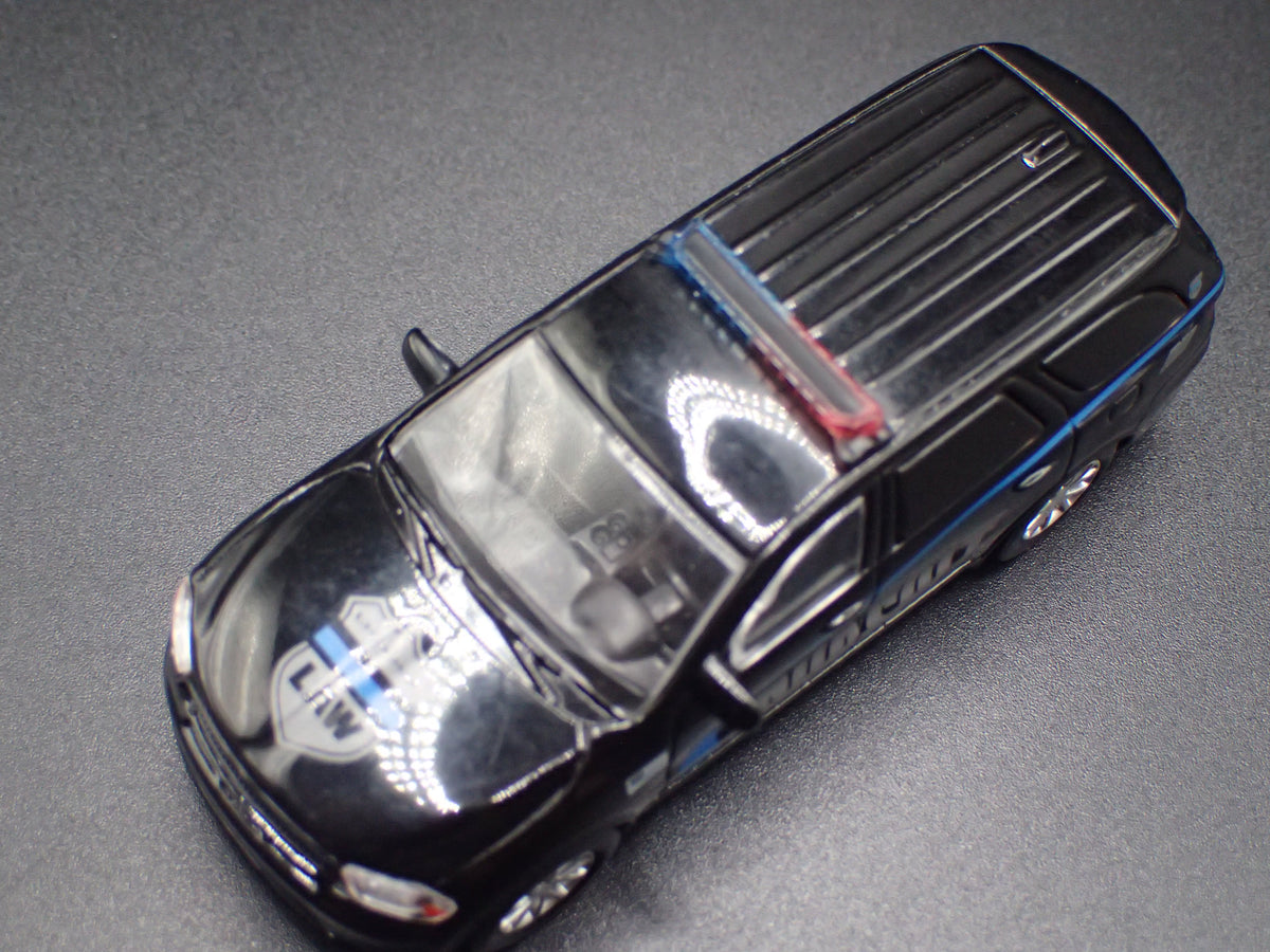 2018-2025 DODGE DURANGO PURSUIT SUV DODGE LAW 1:64 SCALE DIORAMA DIECAST MODEL CAR