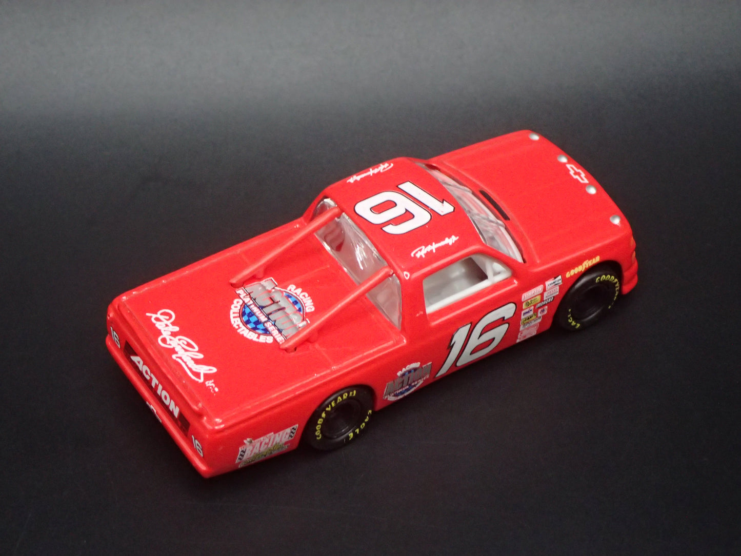1995 CHEVY SILVERADO #16 RON HORNADAY JR ACTION NASCAR TRUCK 1:64 SCALE DIECAST CAR
