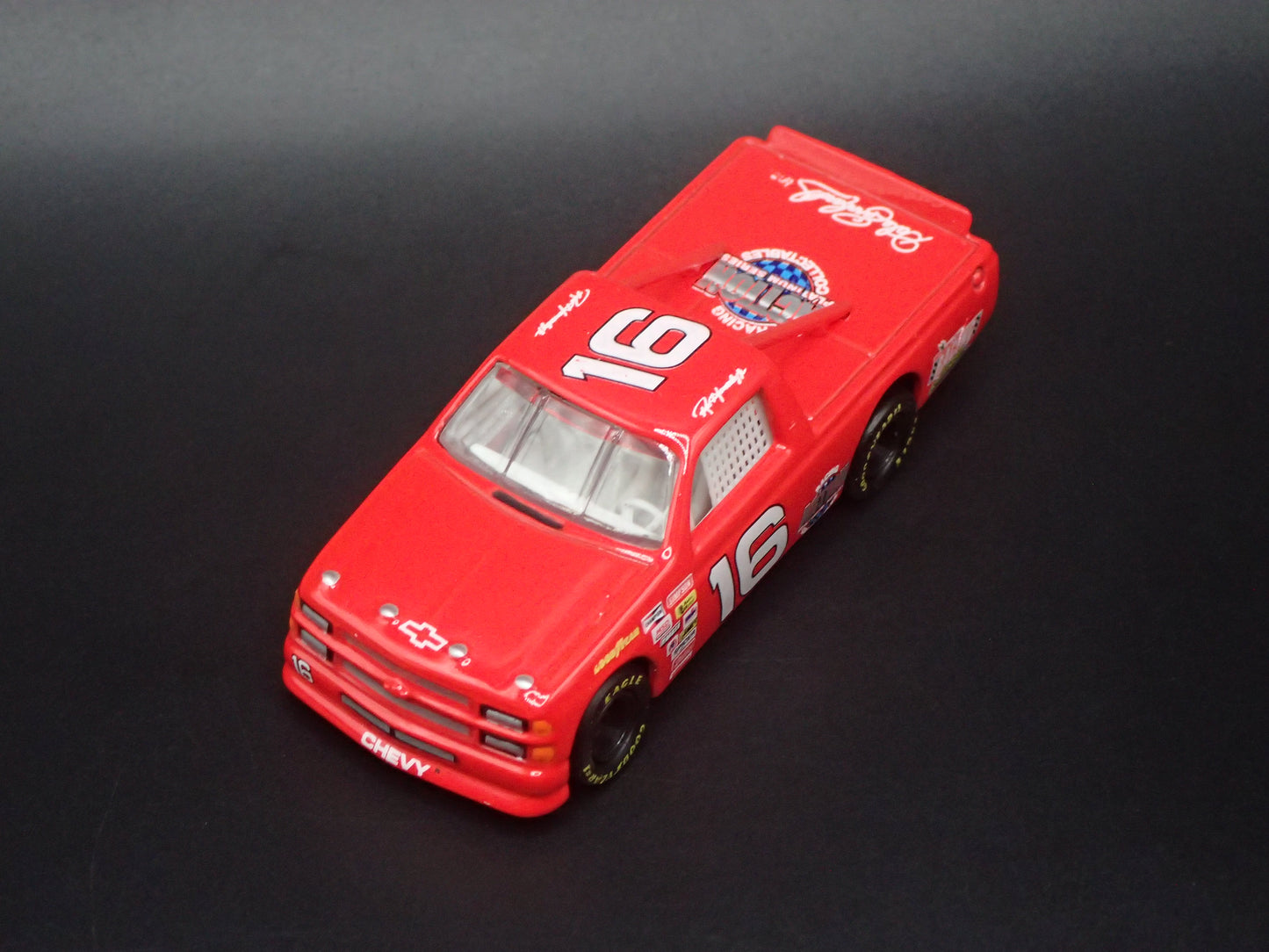1995 CHEVY SILVERADO #16 RON HORNADAY JR ACTION NASCAR TRUCK 1:64 SCALE DIECAST CAR