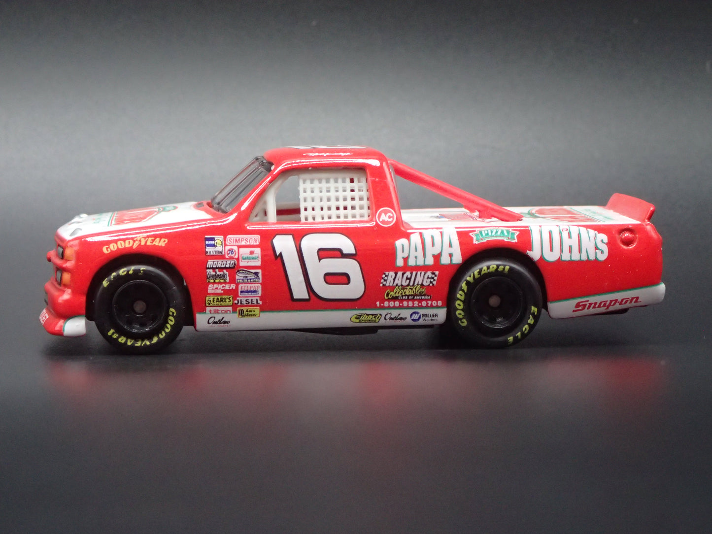1995 CHEVY SILVERADO #16 RON HORNADAY JR ACTION NASCAR TRUCK 1:64 SCALE DIECAST CAR
