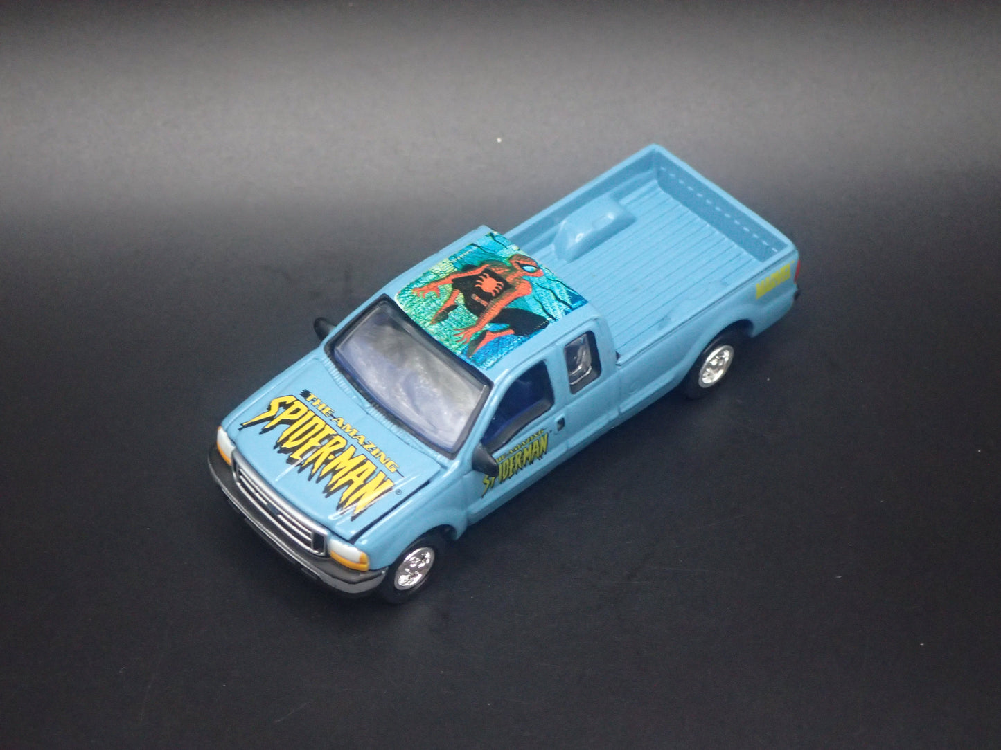 1999-2007 FORD F250 4X4 SUPER CAB PICKUP TRUCK SPIDERMAN 1:64 SCALE DIECAST MODEL CAR