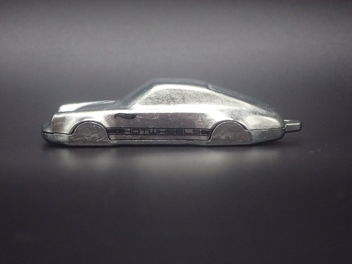 PORSCHE 911 SILVER KEYCHAIN 1:64 SCALE COLLECTIBLE DIORAMA DIECAST MODEL CAR