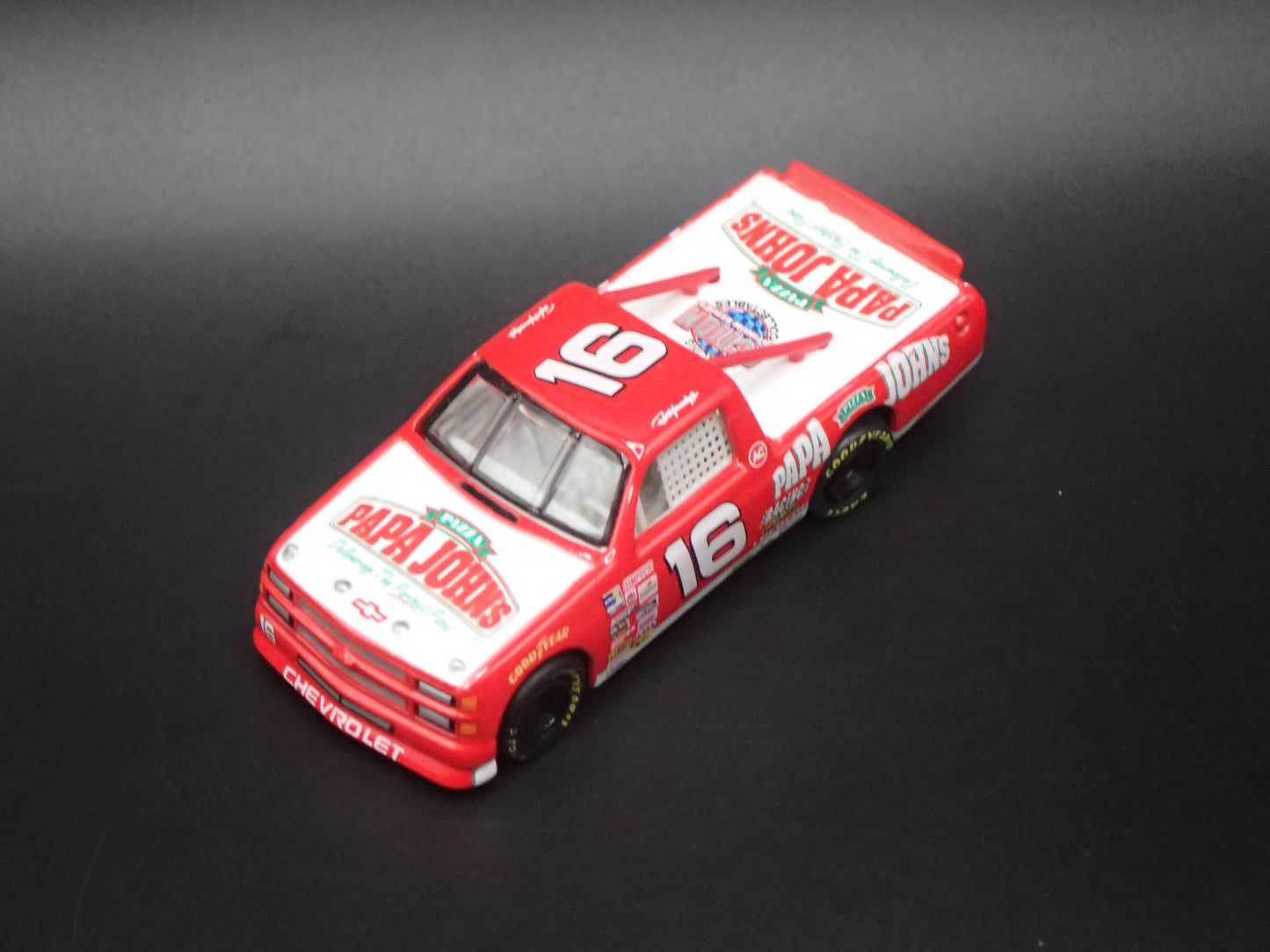 1995 CHEVY SILVERADO #16 RON HORNADAY JR ACTION NASCAR TRUCK 1:64 SCALE DIECAST CAR