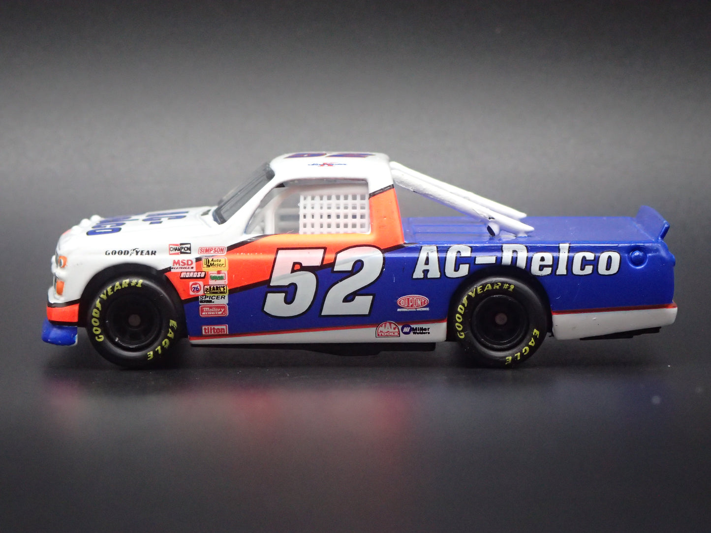 1995 CHEVY SILVERADO #52 KEN SCHRADER ACTION NASCAR TRUCK 1:64 SCALE DIECAST CAR