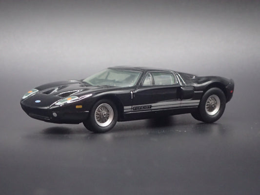 2005 2006 FORD GT BLACK 1:64 SCALE COLLECTIBLE DIORAMA DIECAST MODEL CAR