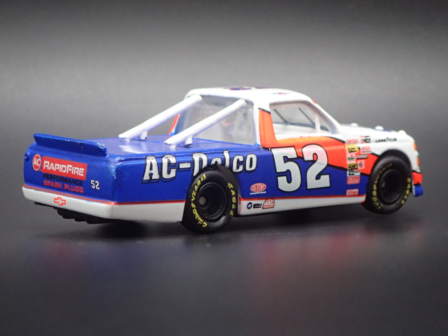 1995 CHEVY SILVERADO #52 KEN SCHRADER ACTION NASCAR TRUCK 1:64 SCALE DIECAST CAR