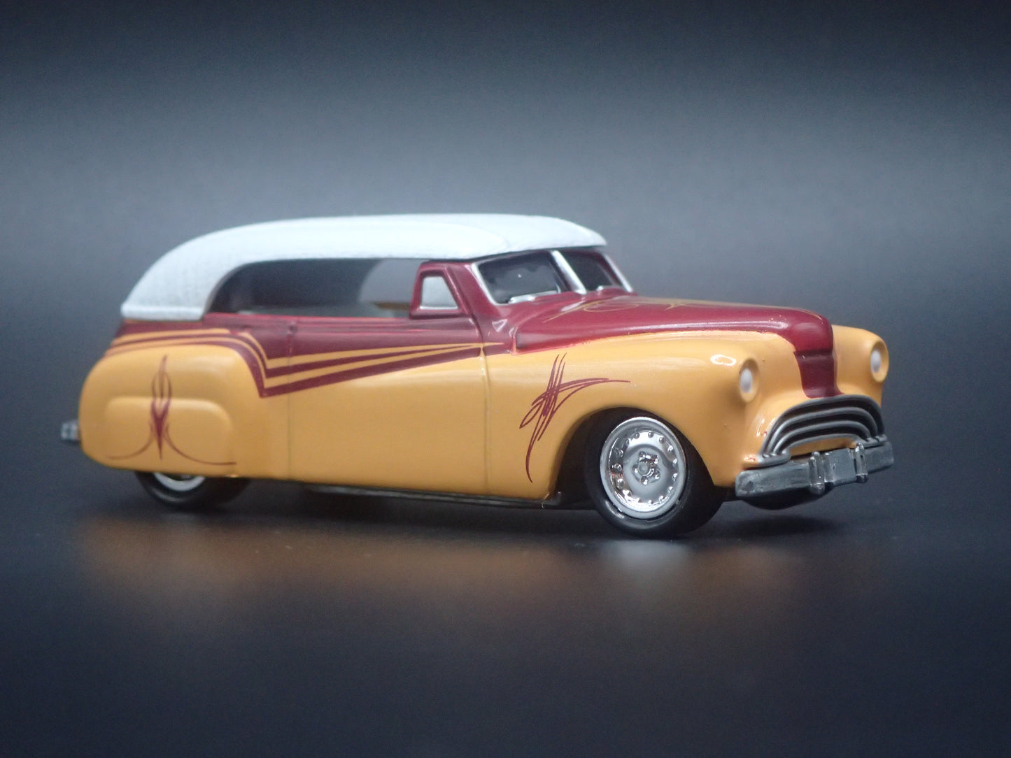 1941 41 PHAETON GEORGE BARRIS CUSTOM YELLOW 1/64 SCALE DIECAST MODEL CAR