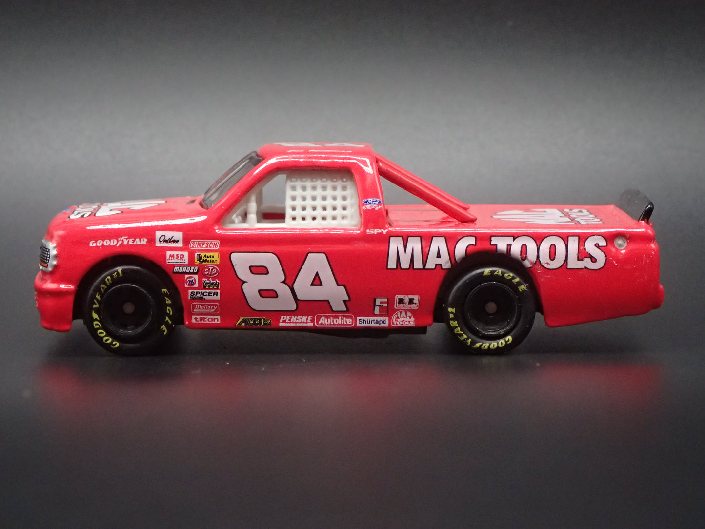 1995 95 FORD F150 #84 JOE RUTTMAN MAC TOOLS NASCAR TRUCK 1:64 DIECAST CAR