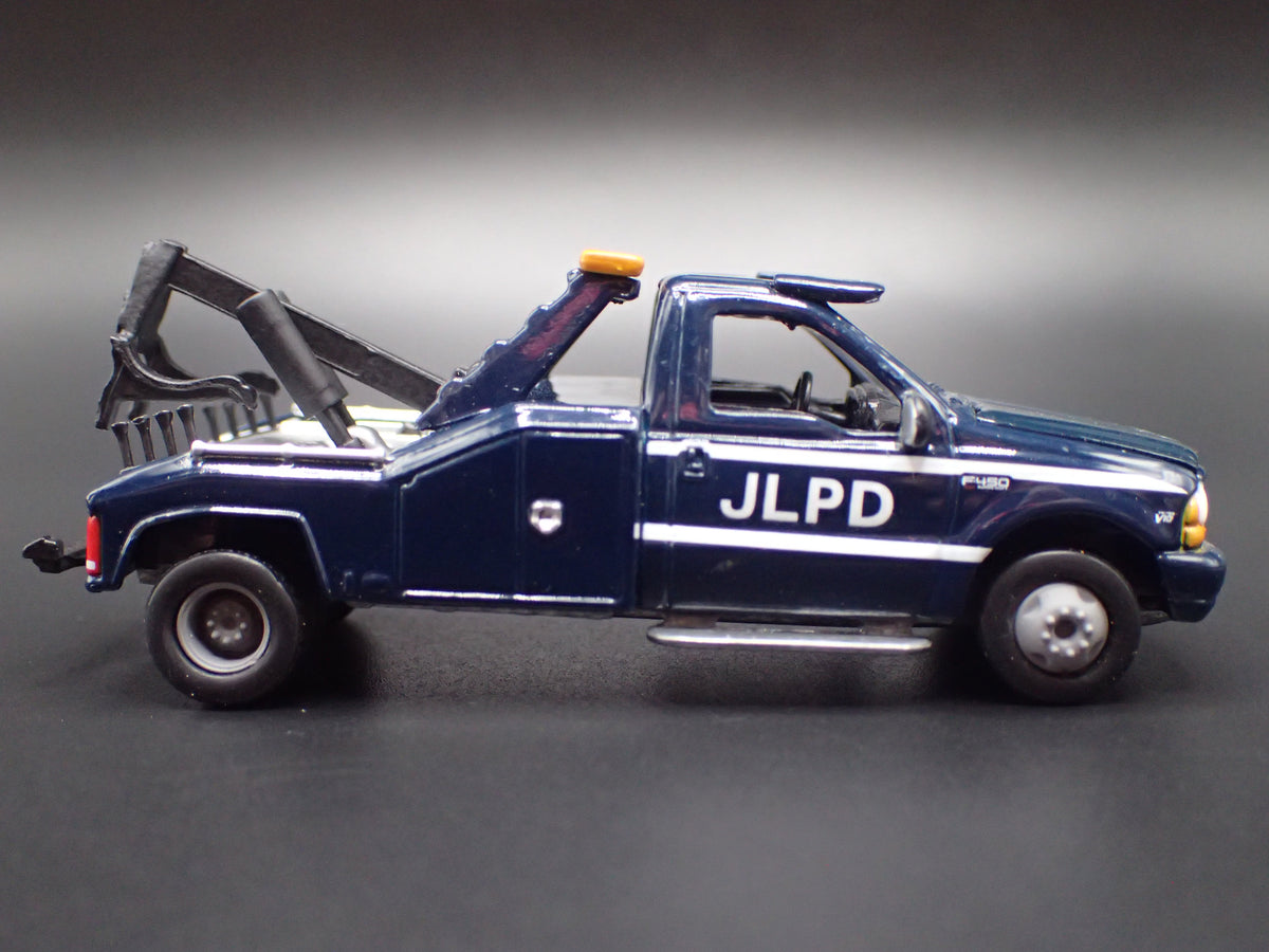 1997-2003 FORD F250 TOW TRUCK WRECKER BLUE 1:64 SCALE DIORAMA DIECAST MODEL CAR