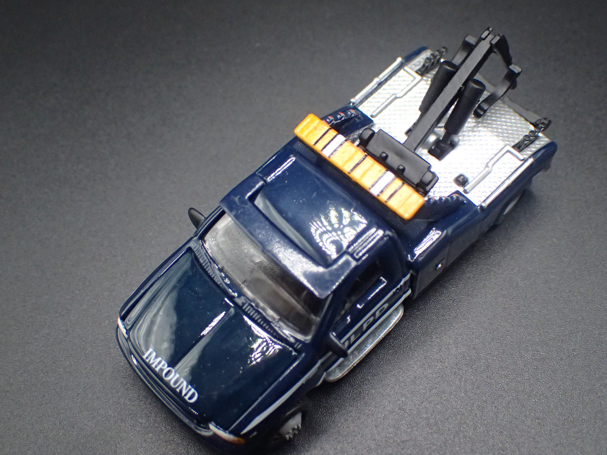 1997-2003 FORD F250 TOW TRUCK WRECKER BLUE 1:64 SCALE DIORAMA DIECAST MODEL CAR