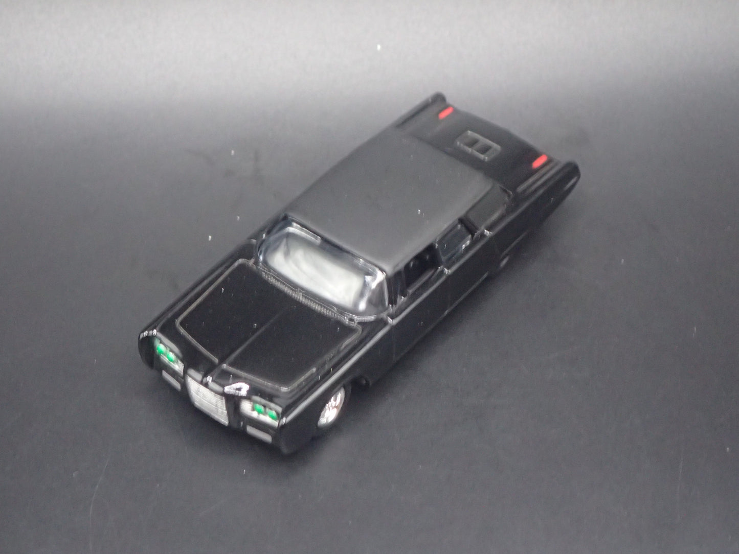 1966 66 CHRSYLER IMPERIAL GREEN HORNET BLACK BEAUTY 1/64 SCALE DIECAST MODEL CAR