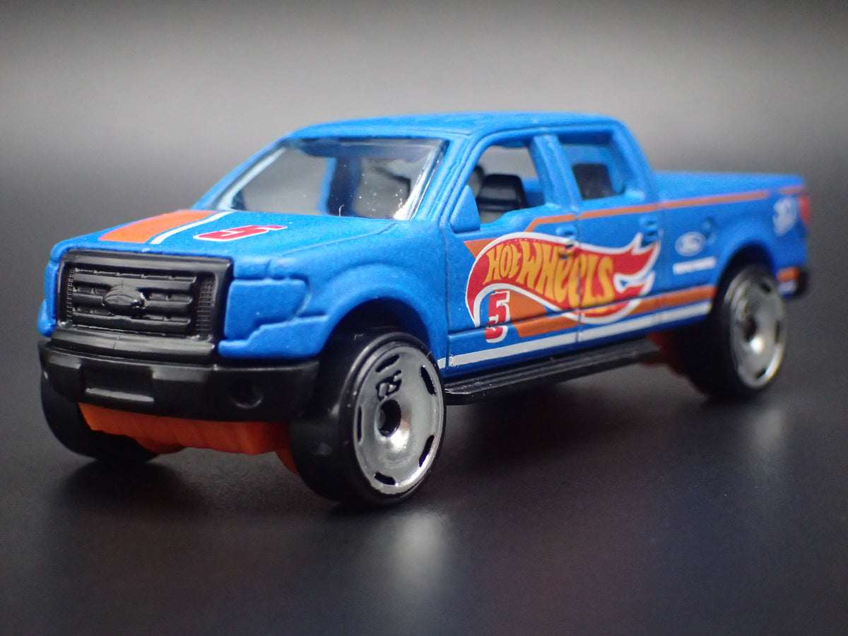 2009 - 2014 FORD F150 PICKUP TRUCK BLUE 1:64 SCALE DIORAMA DIECAST MODEL CAR