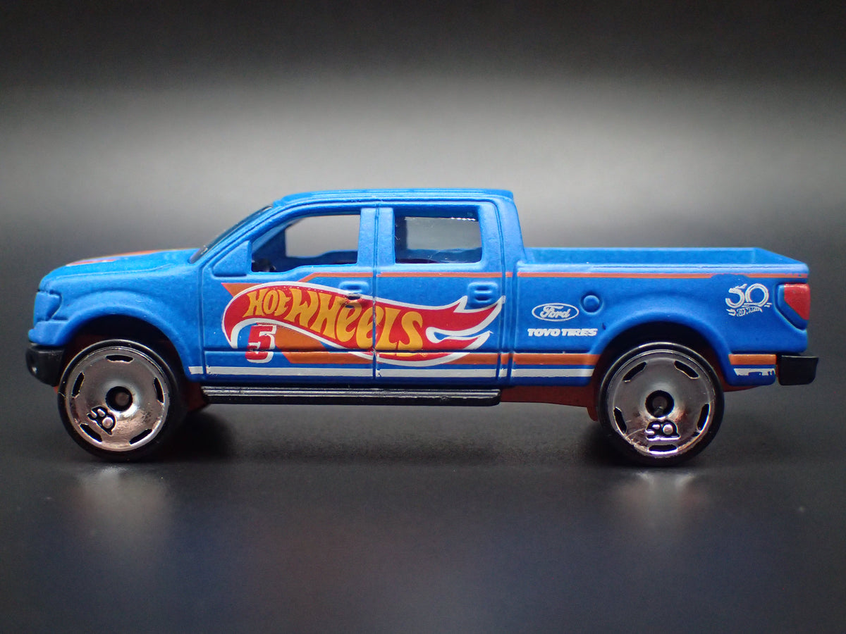 2009 - 2014 FORD F150 PICKUP TRUCK BLUE 1:64 SCALE DIORAMA DIECAST MODEL CAR