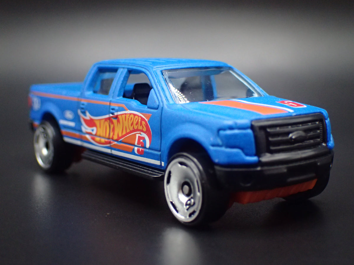 2009 - 2014 FORD F150 PICKUP TRUCK BLUE 1:64 SCALE DIORAMA DIECAST MODEL CAR