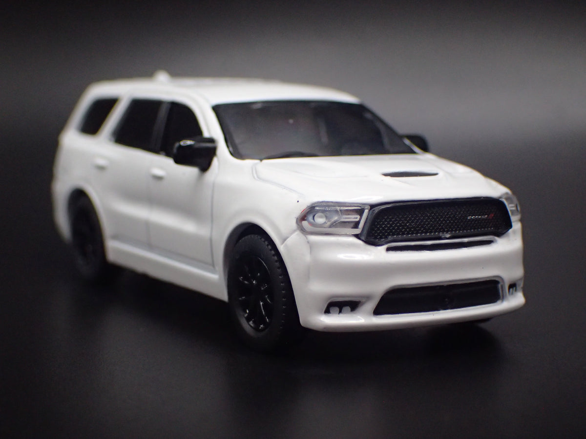 2018-2025 DODGE DURANGO WHITE w HITCH 1:64 SCALE DIORAMA DIECAST MODEL CAR