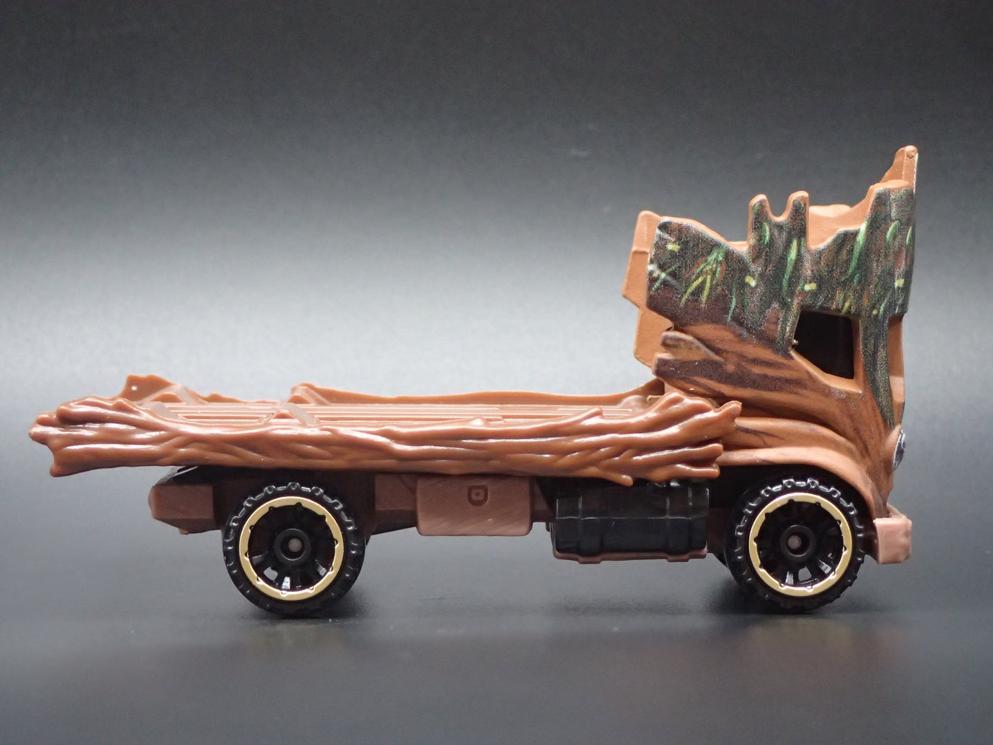 GROOT MARVEL CHARACTER CARS 1/64 SCALE DIORAMA DIECAST MODEL CAR