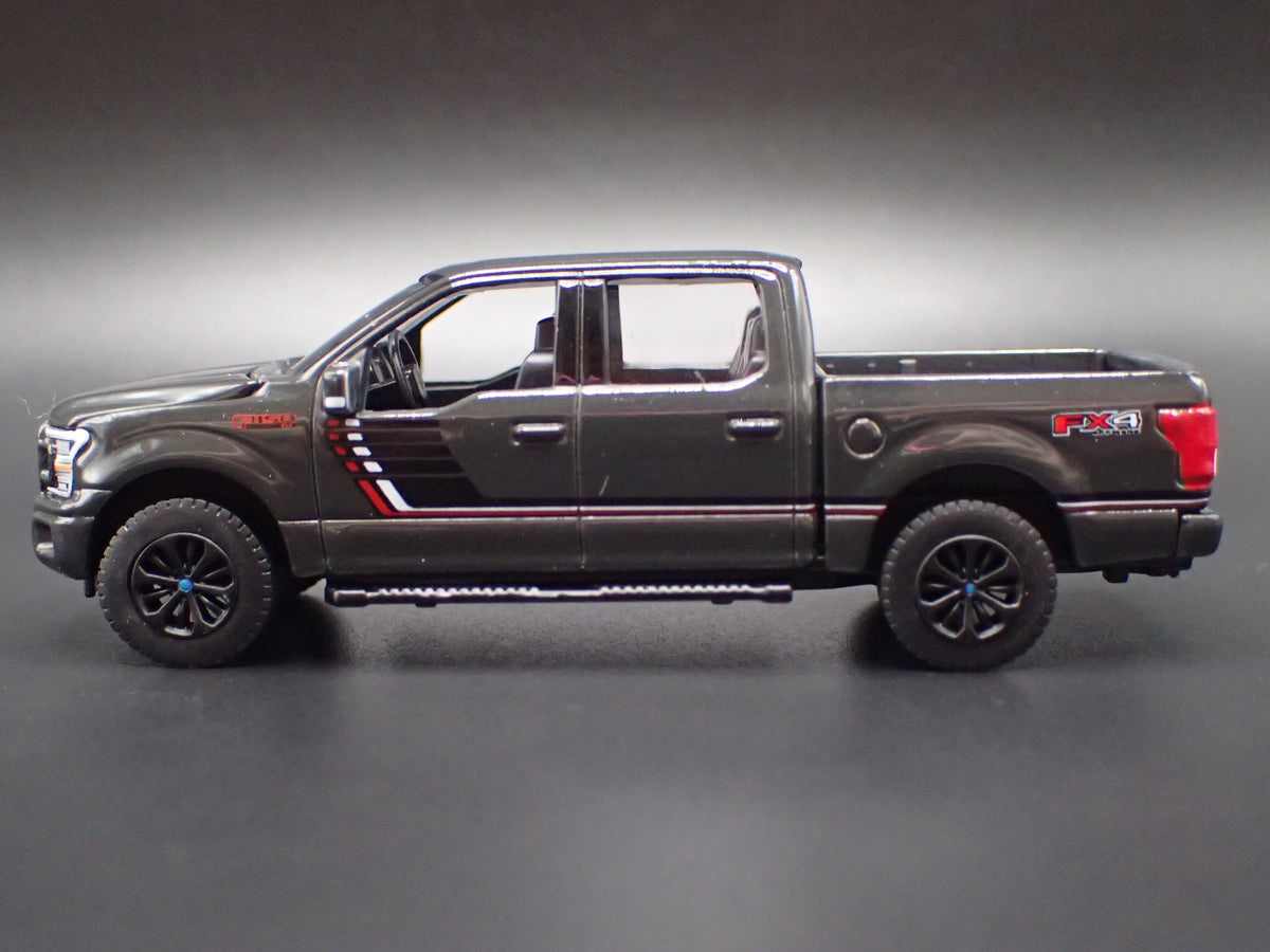 2015-2020 FORD F150 LARIAT PICKUP TRUCK 1:64 SCALE DIORAMA DIECAST MODEL CAR