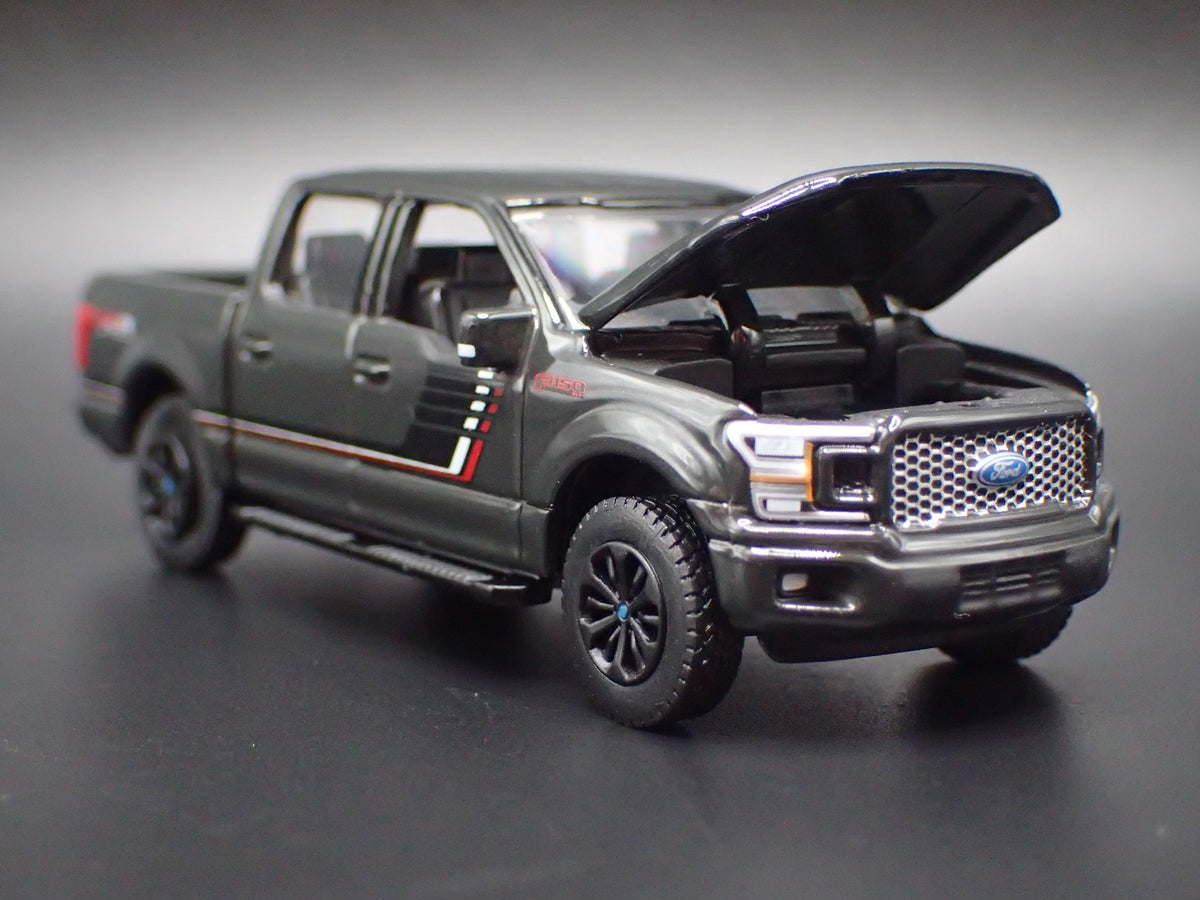 2015-2020 FORD F150 LARIAT PICKUP TRUCK 1:64 SCALE DIORAMA DIECAST MODEL CAR