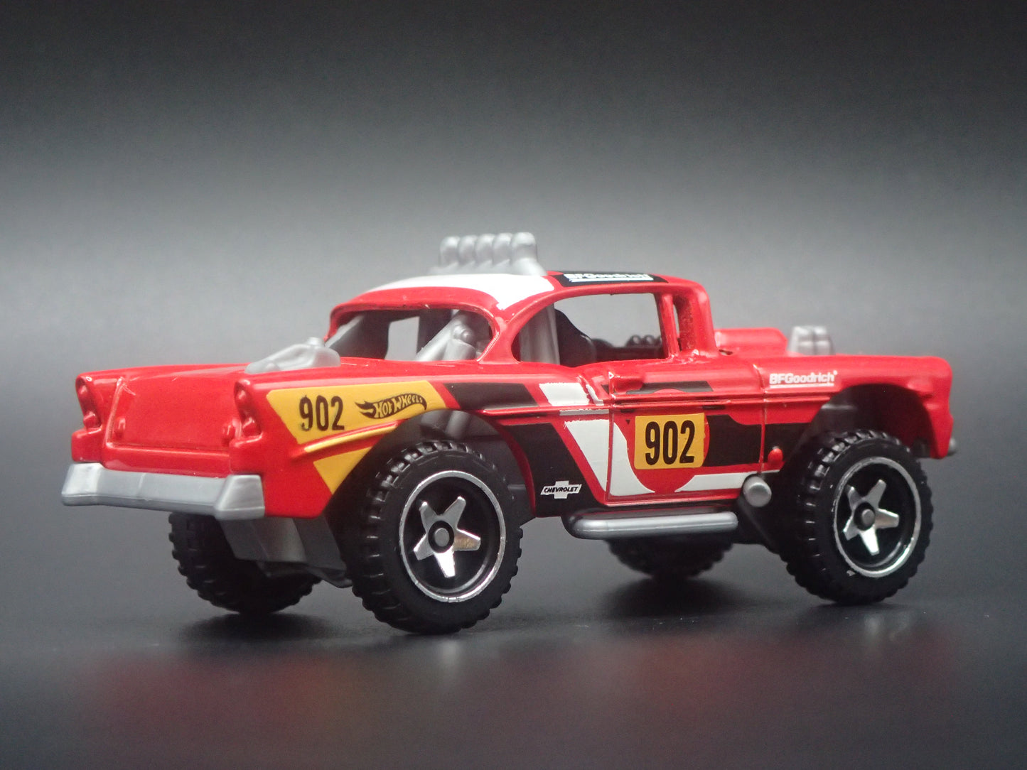 1956 56 CHEVY CHEVROLET BEL AIR OFF ROAD RACE CAR 1:64 SCALE DIECAST MODEL CAR