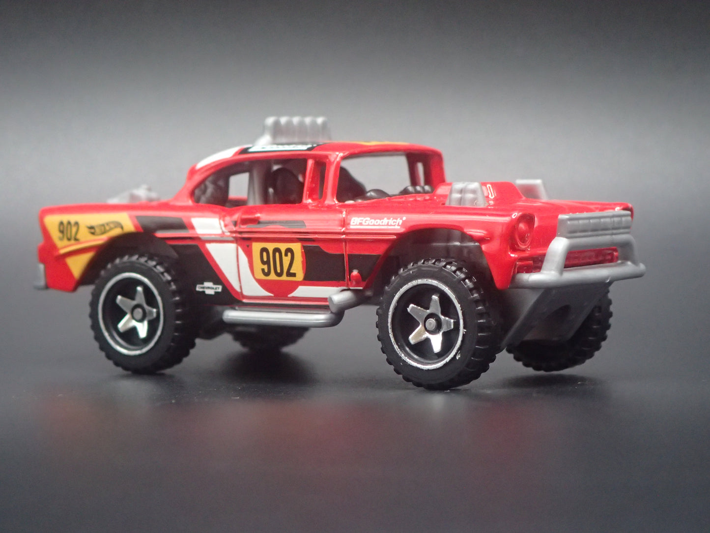 1956 56 CHEVY CHEVROLET BEL AIR OFF ROAD RACE CAR 1:64 SCALE DIECAST MODEL CAR