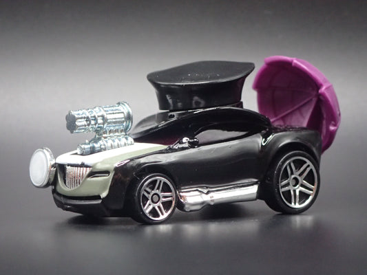 THE PENGUIN DC COMICS CHARACTER CARS 1:64 SCALE DIORAMA DIECAST MODEL CAR