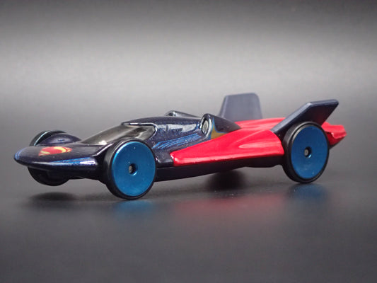 SUPERMAN DC COMICS CHARACTER CARS 1:64 SCALE DIORAMA DIECAST MODEL CAR
