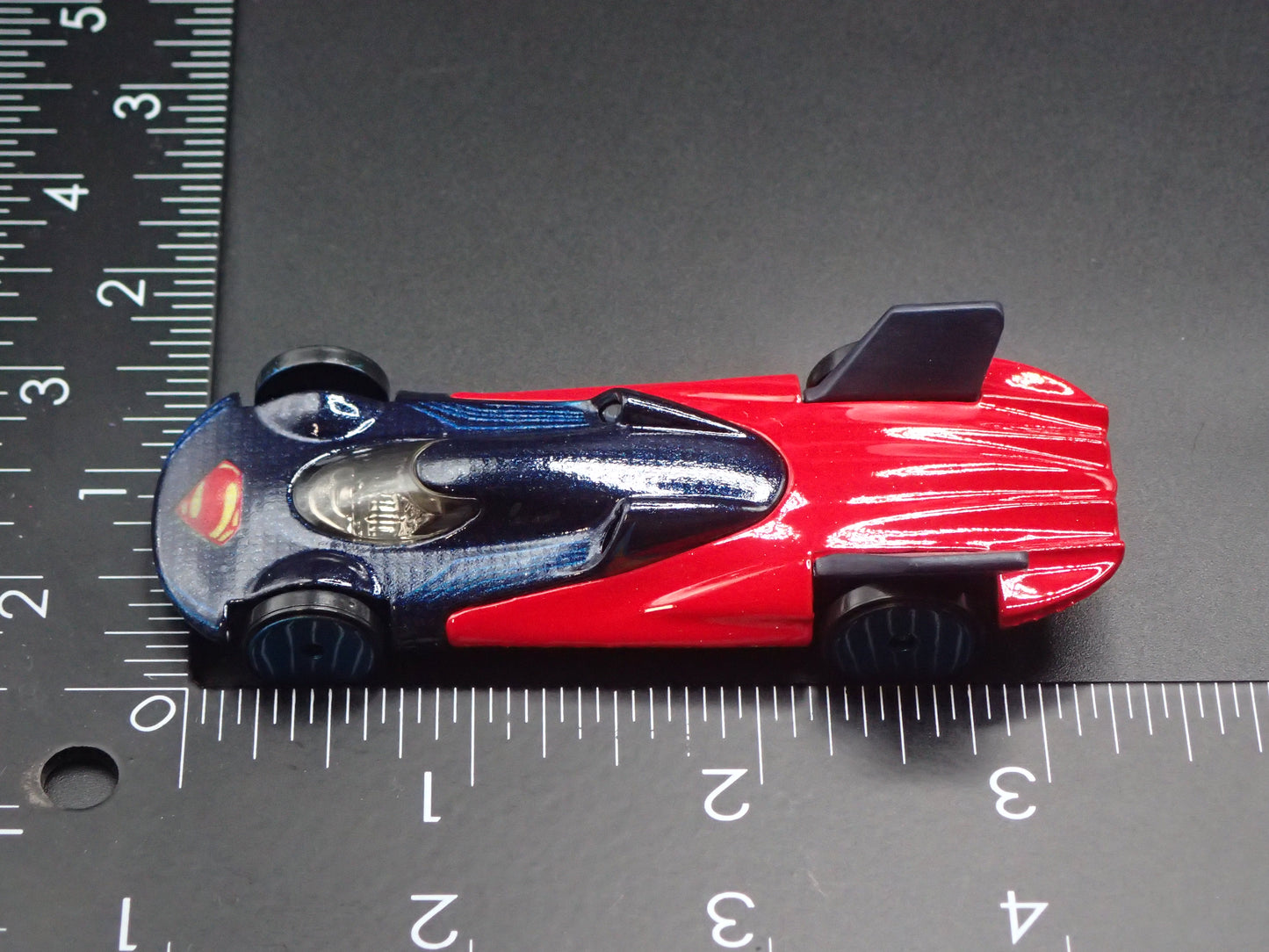 SUPERMAN DC COMICS CHARACTER CARS 1:64 SCALE DIORAMA DIECAST MODEL CAR