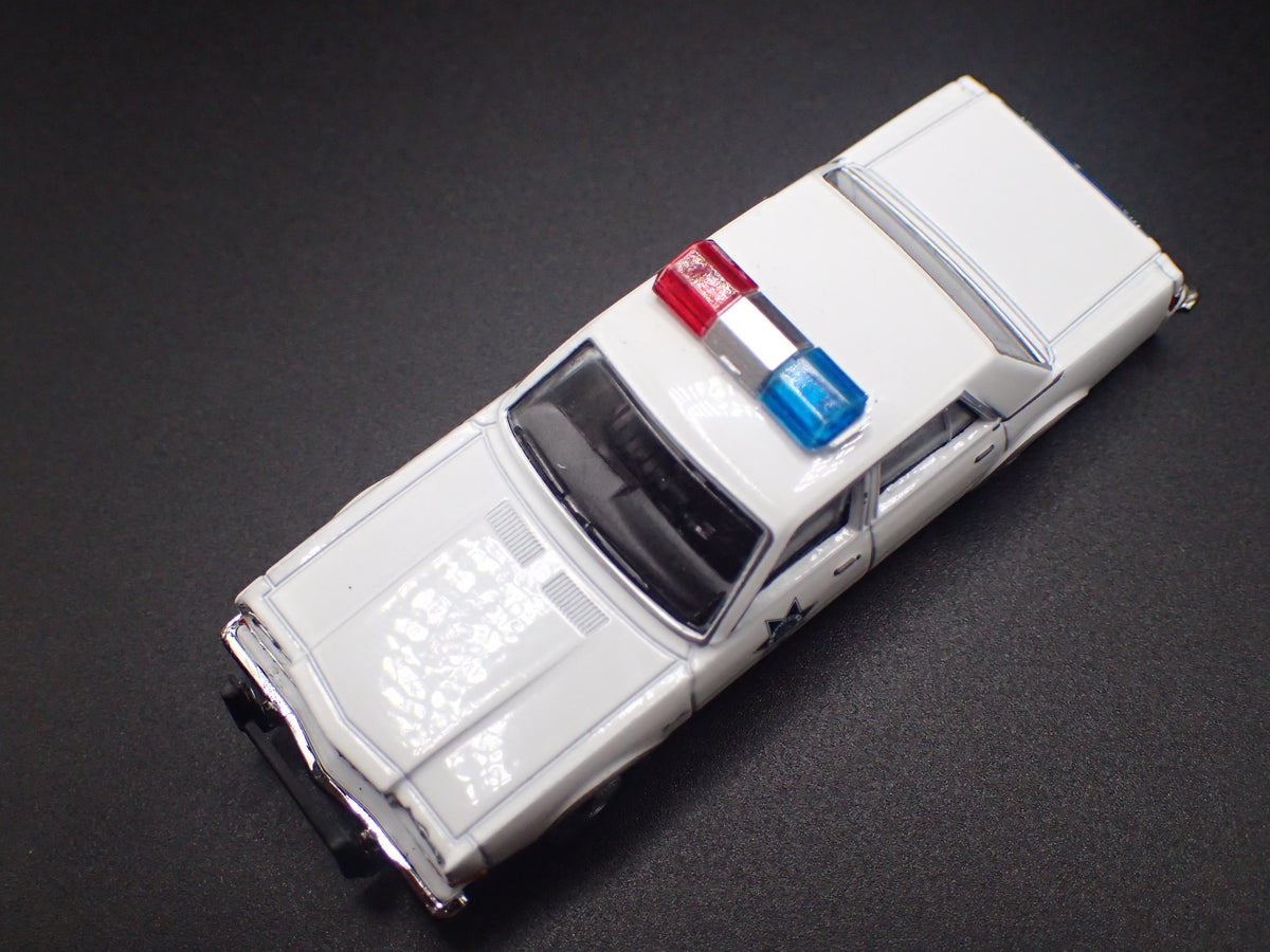 1982 82 PLYMOUTH GRAN FURY ARIZONA HIGHWAY PATROL 1:64 SCALE DIECAST MODEL CAR-Burning Rubber Toy Company