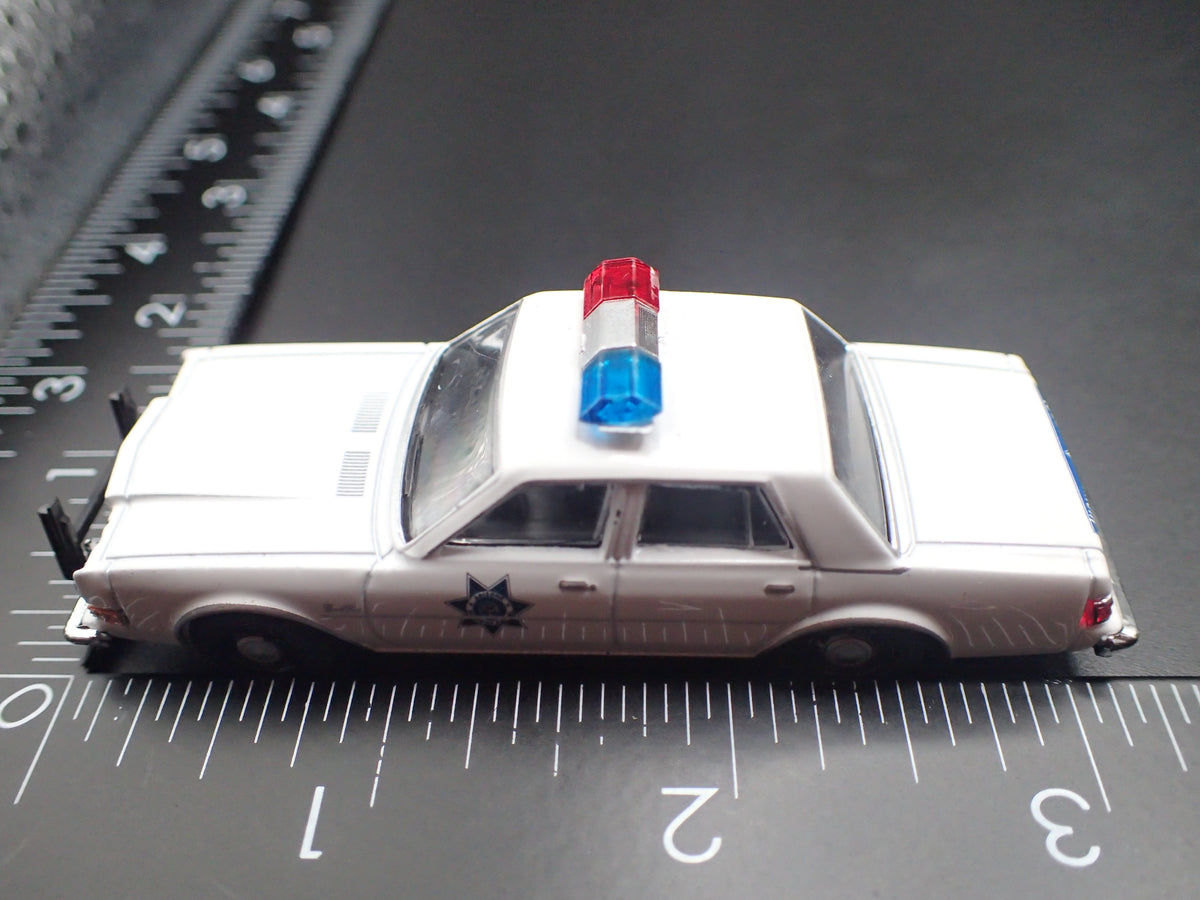 1982 82 PLYMOUTH GRAN FURY ARIZONA HIGHWAY PATROL 1:64 SCALE DIECAST MODEL CAR-Burning Rubber Toy Company