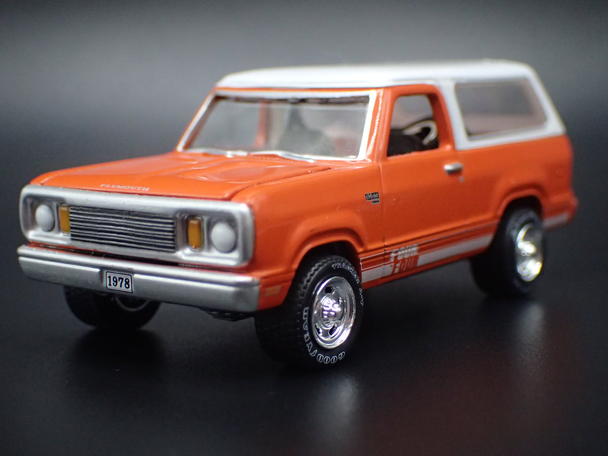 1978 78 PLYMOUTH TRAIL DUSTER SUV 4X4 1/64 SCALE COLLECTIBLE DIECAST MODEL CAR