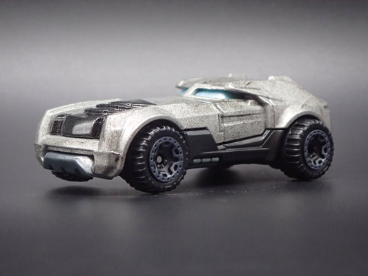 ARMORED BATMAN DC COMICS CHARACTER CARS 1:64 SCALE DIORAMA DIECAST MODEL CAR