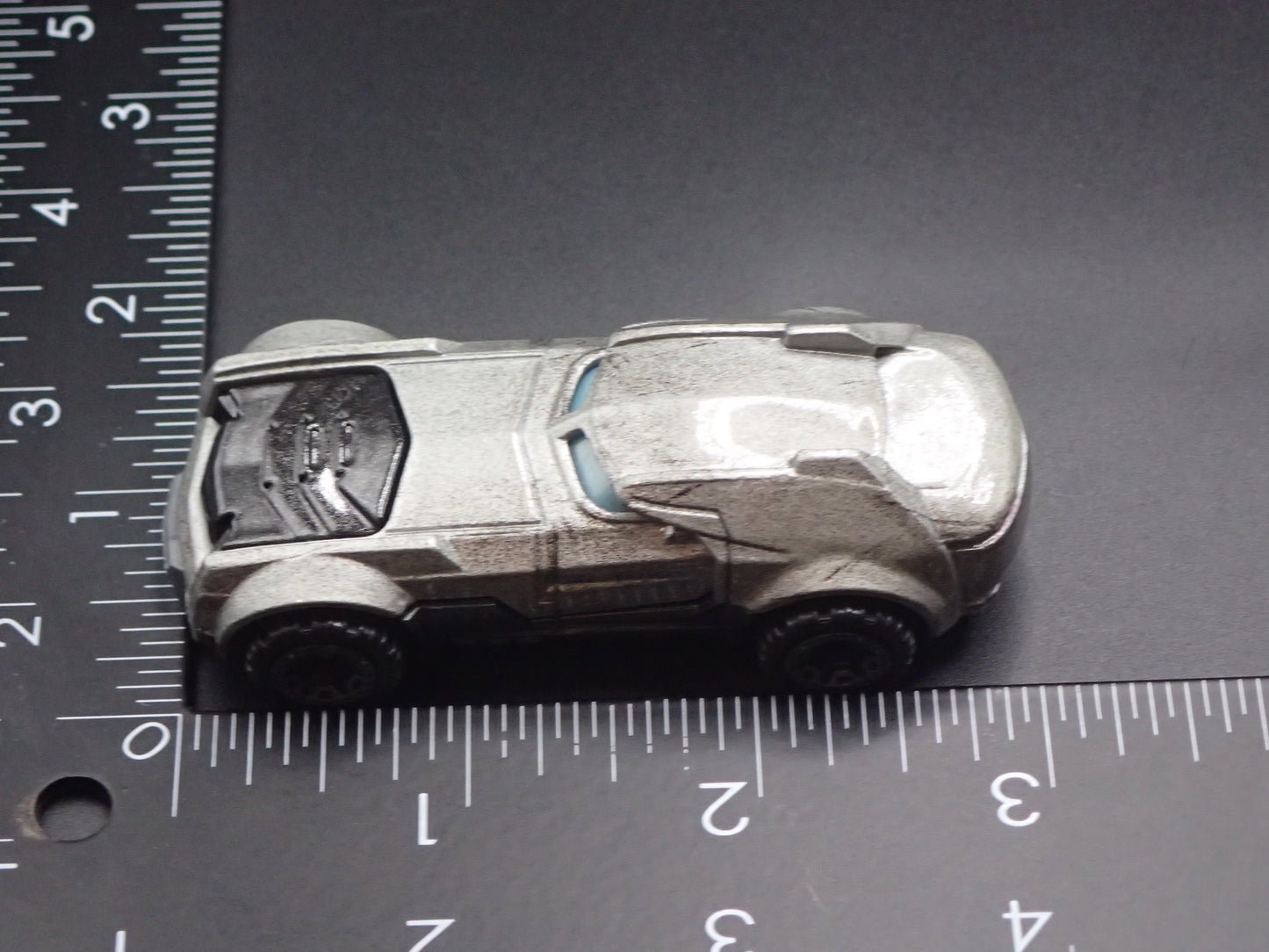 ARMORED BATMAN DC COMICS CHARACTER CARS 1:64 SCALE DIORAMA DIECAST MODEL CAR