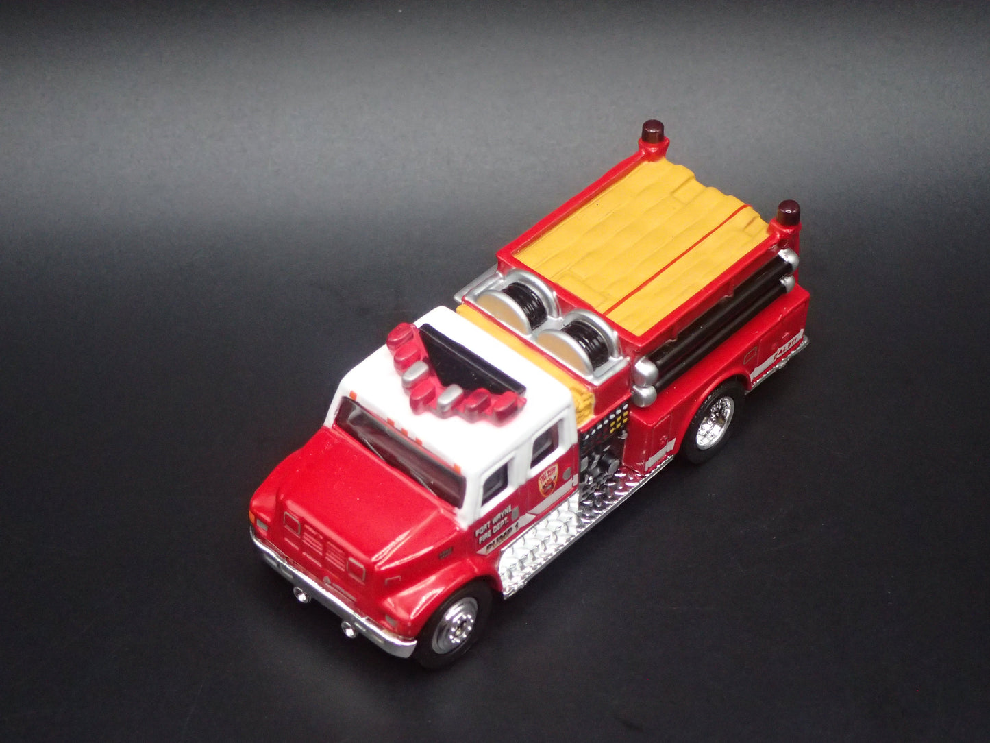 INTERNATIONAL PUMPER FIRE TRUCK FT WAYNE RED 1:64 MB SCALE DIECAST MODEL CAR