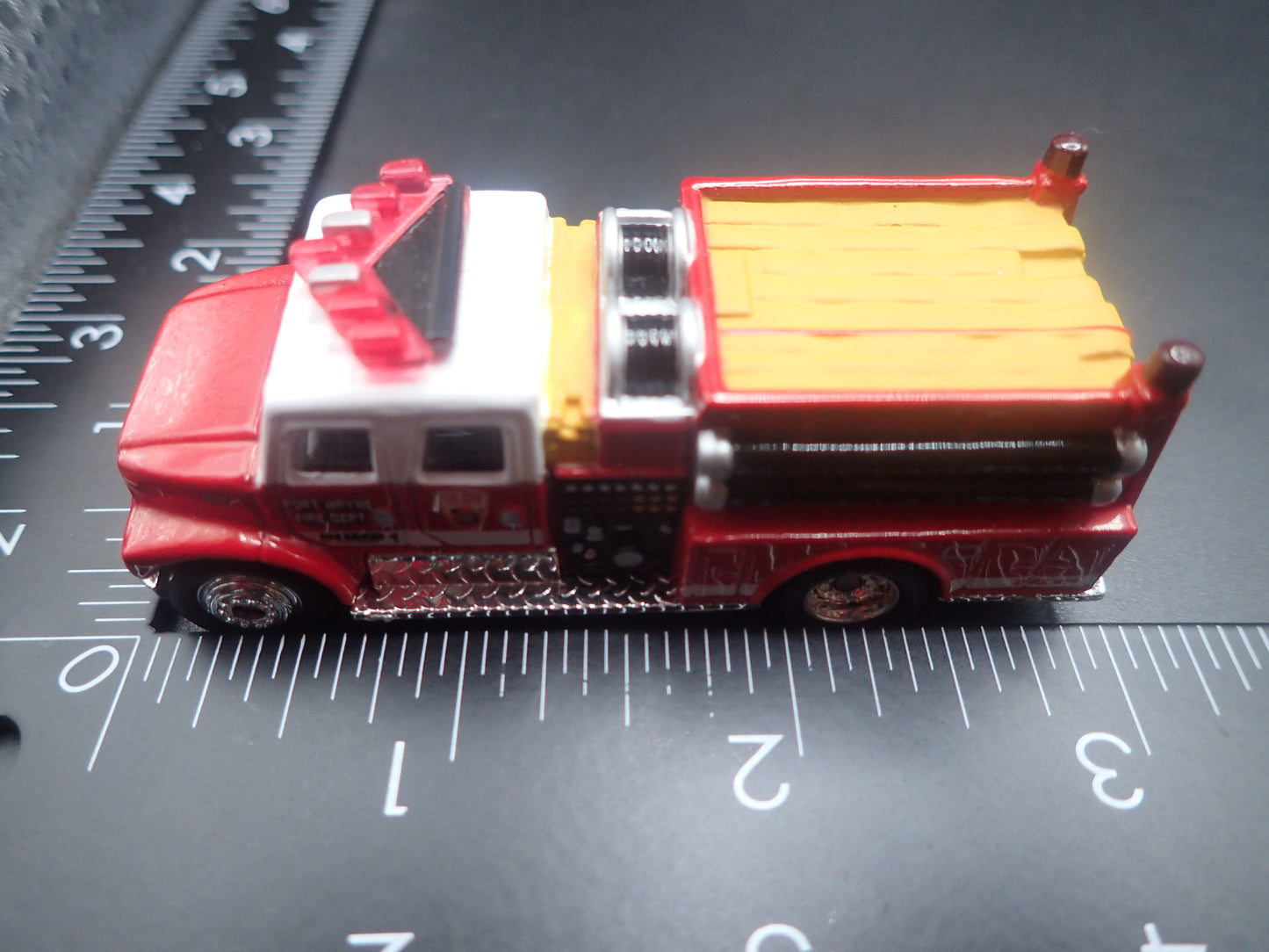 INTERNATIONAL PUMPER FIRE TRUCK FT WAYNE RED 1:64 MB SCALE DIECAST MODEL CAR