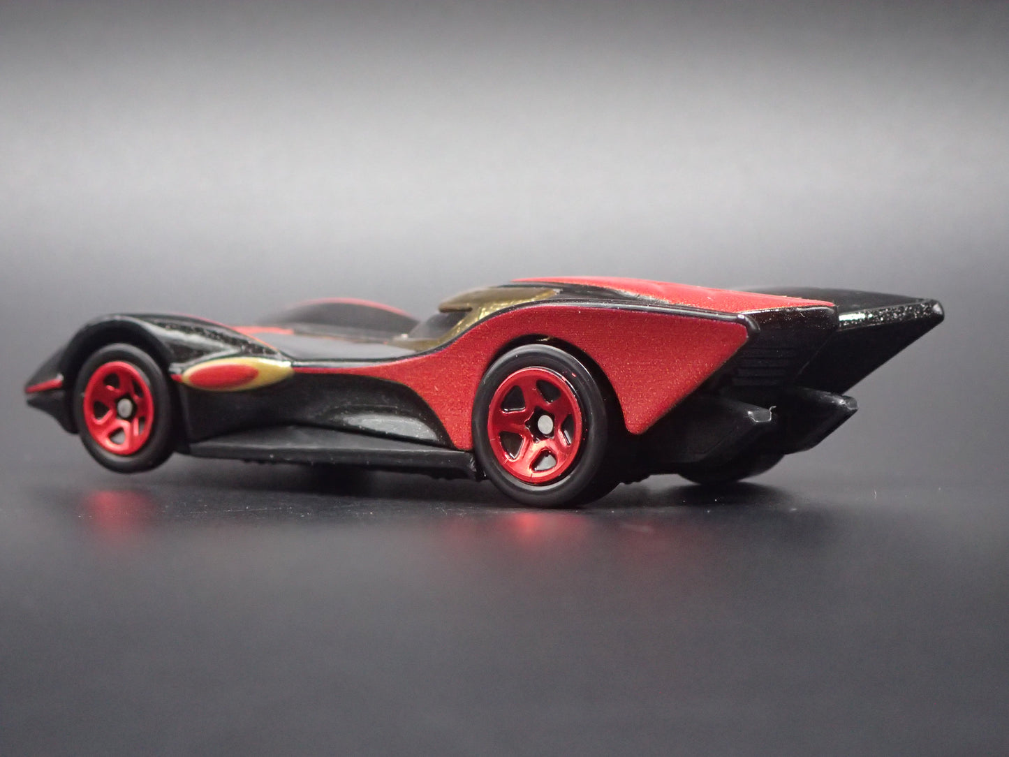 JAFAR DISNEY CHARACTER CARS 1:64 SCALE DIORAMA DIECAST MODEL CAR