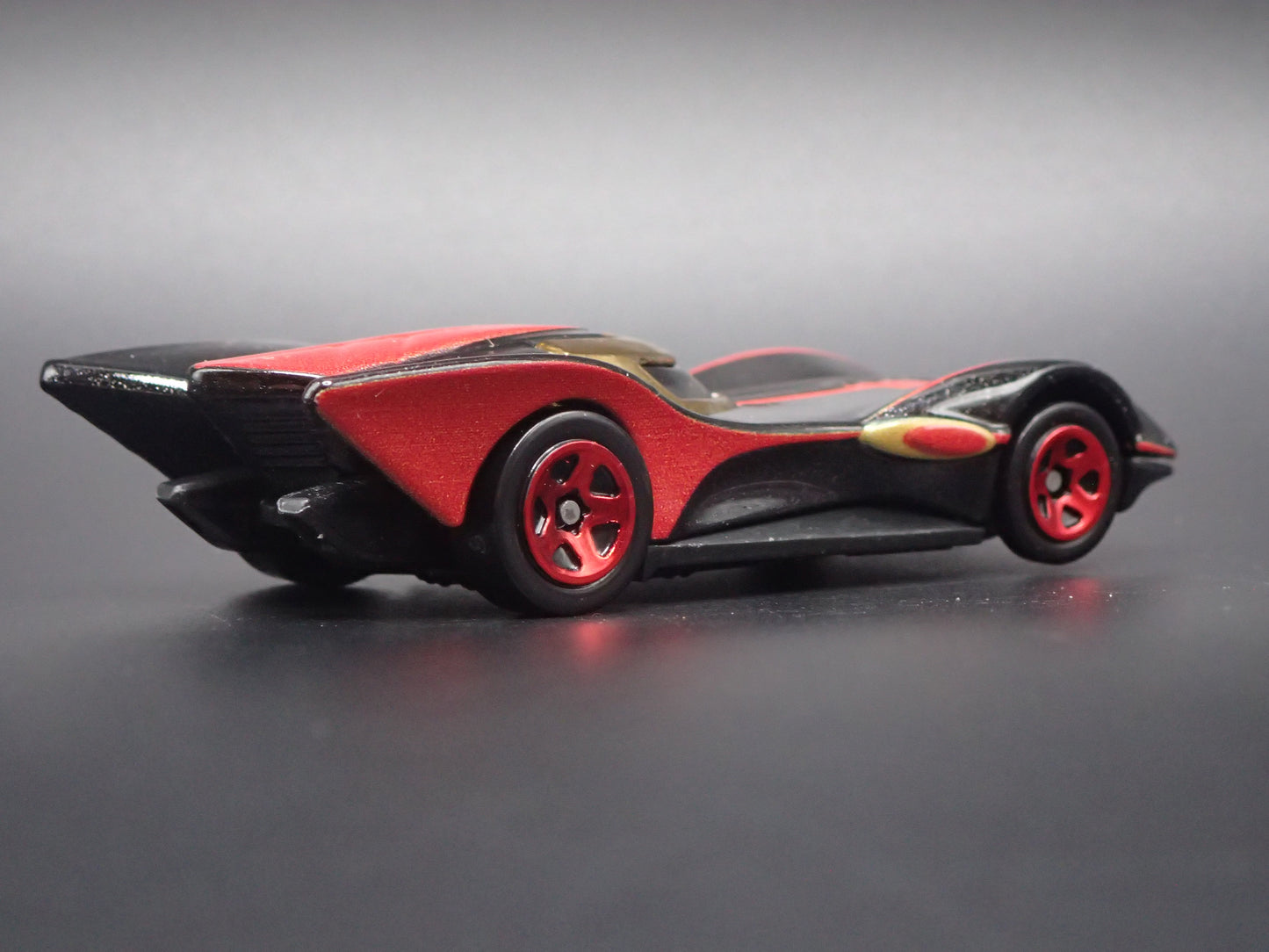 JAFAR DISNEY CHARACTER CARS 1:64 SCALE DIORAMA DIECAST MODEL CAR