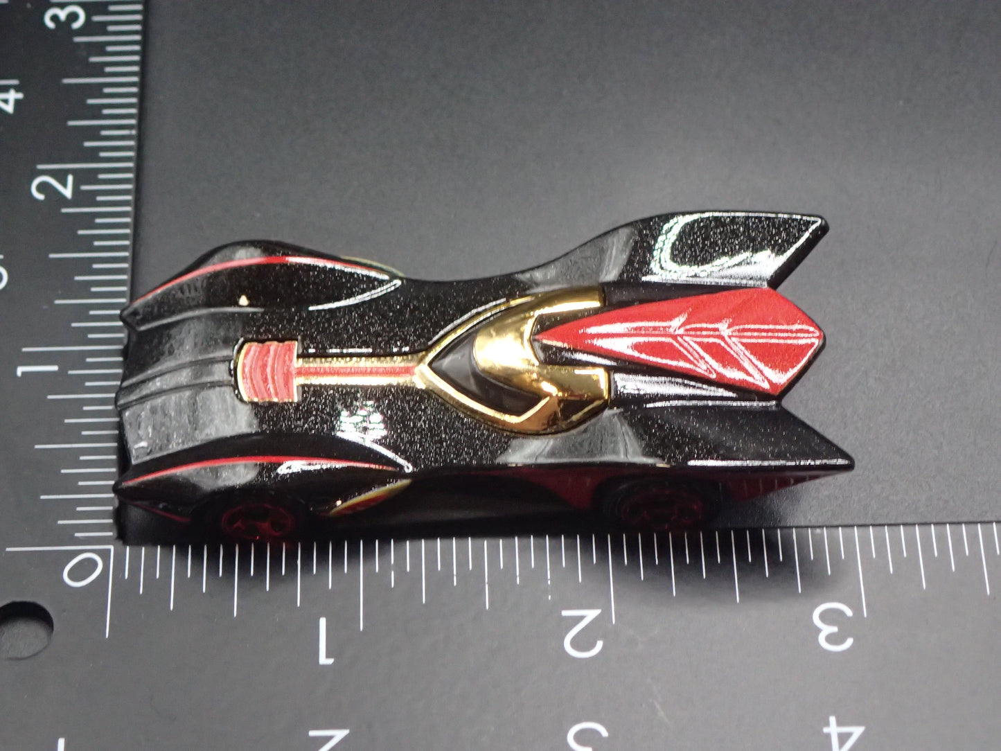 JAFAR DISNEY CHARACTER CARS 1:64 SCALE DIORAMA DIECAST MODEL CAR