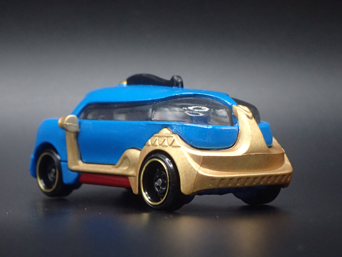GENIE DISNEY CHARACTER CARS 1:64 SCALE DIORAMA DIECAST MODEL CAR