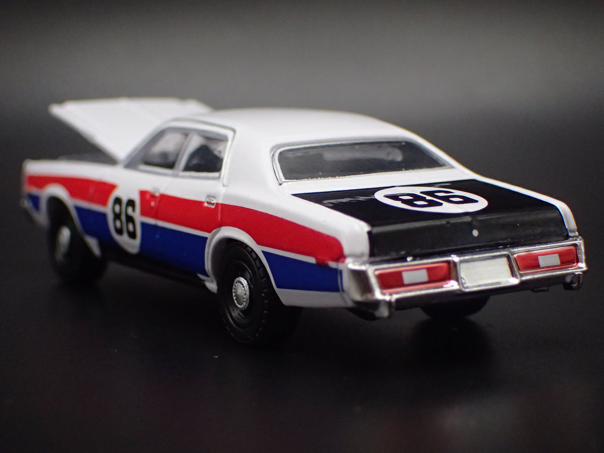 1976 76 PLYMOUTH FURY DUKES OF HAZZARD ENOS 1:64 SCALE DIECAST MODEL CAR