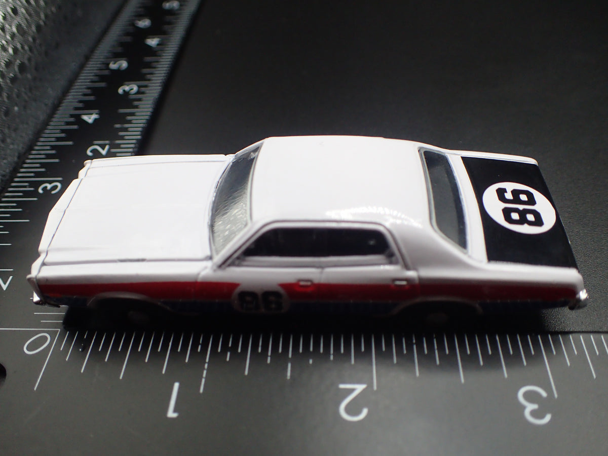 1976 76 PLYMOUTH FURY DUKES OF HAZZARD ENOS 1:64 SCALE DIECAST MODEL CAR