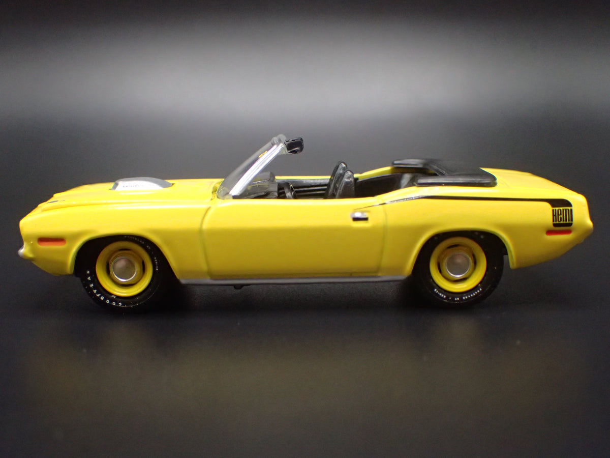 1971 PLYMOUTH CUDA HEMI CONVERTIBLE YELLOW 1/64 SCALE COLLECTIBLE DIECAST MODEL CAR