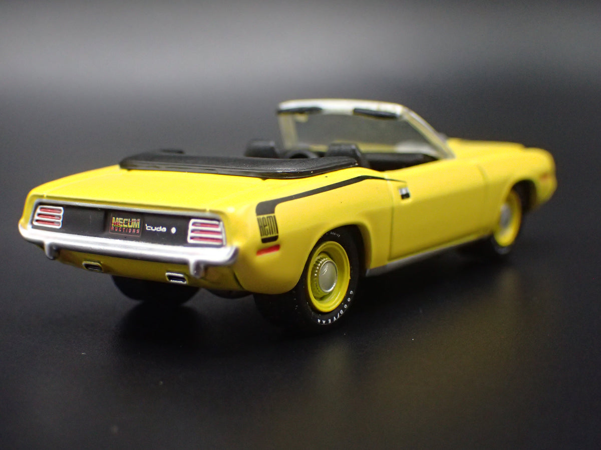 1971 PLYMOUTH CUDA HEMI CONVERTIBLE YELLOW 1/64 SCALE COLLECTIBLE DIECAST MODEL CAR